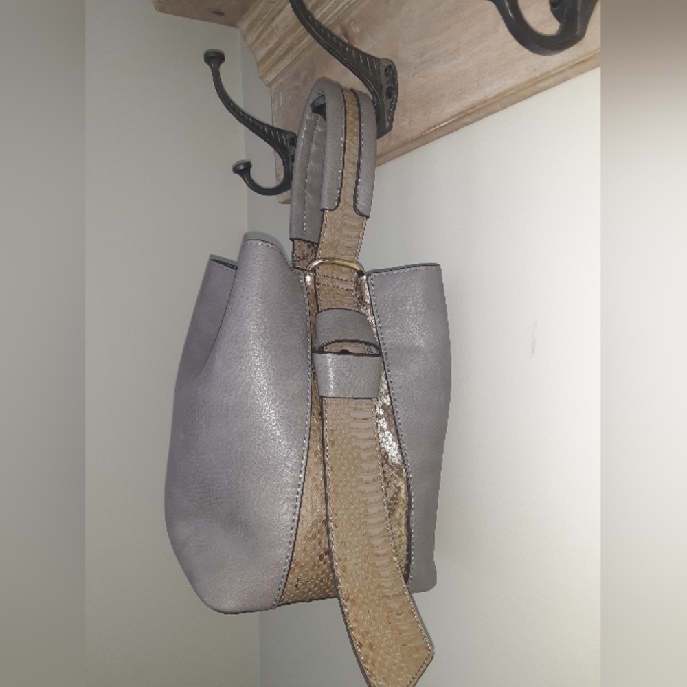 Elegant Gray and Taupe Snakeskin Vegan Leather Women's Bag - Picture 3 of 16